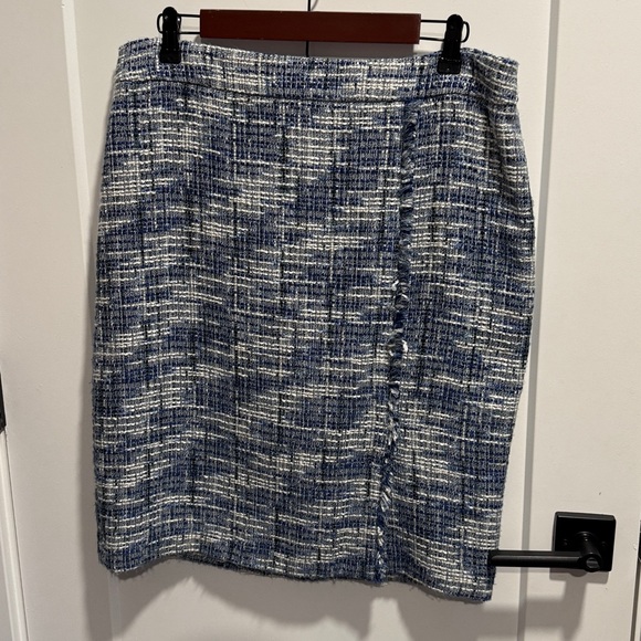 Calvin Klein Tweed Collarless Topper Open Front Jacket & Skirt Set Blue Size 12 - Picture 14 of 16